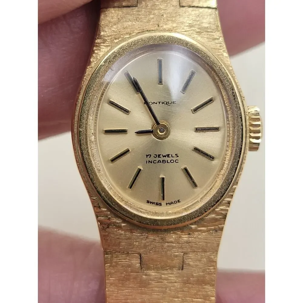 Vintage Montique 17 Jewels Incabloc Swiss Made Ladies Mechanical Gold Tone Watch